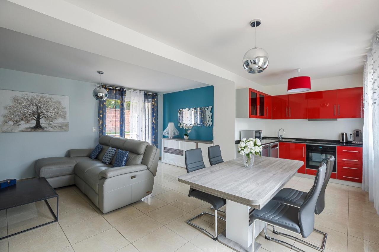 Logement 004 A 300M De La Gare Mantes La Jolie Zewnętrze zdjęcie
