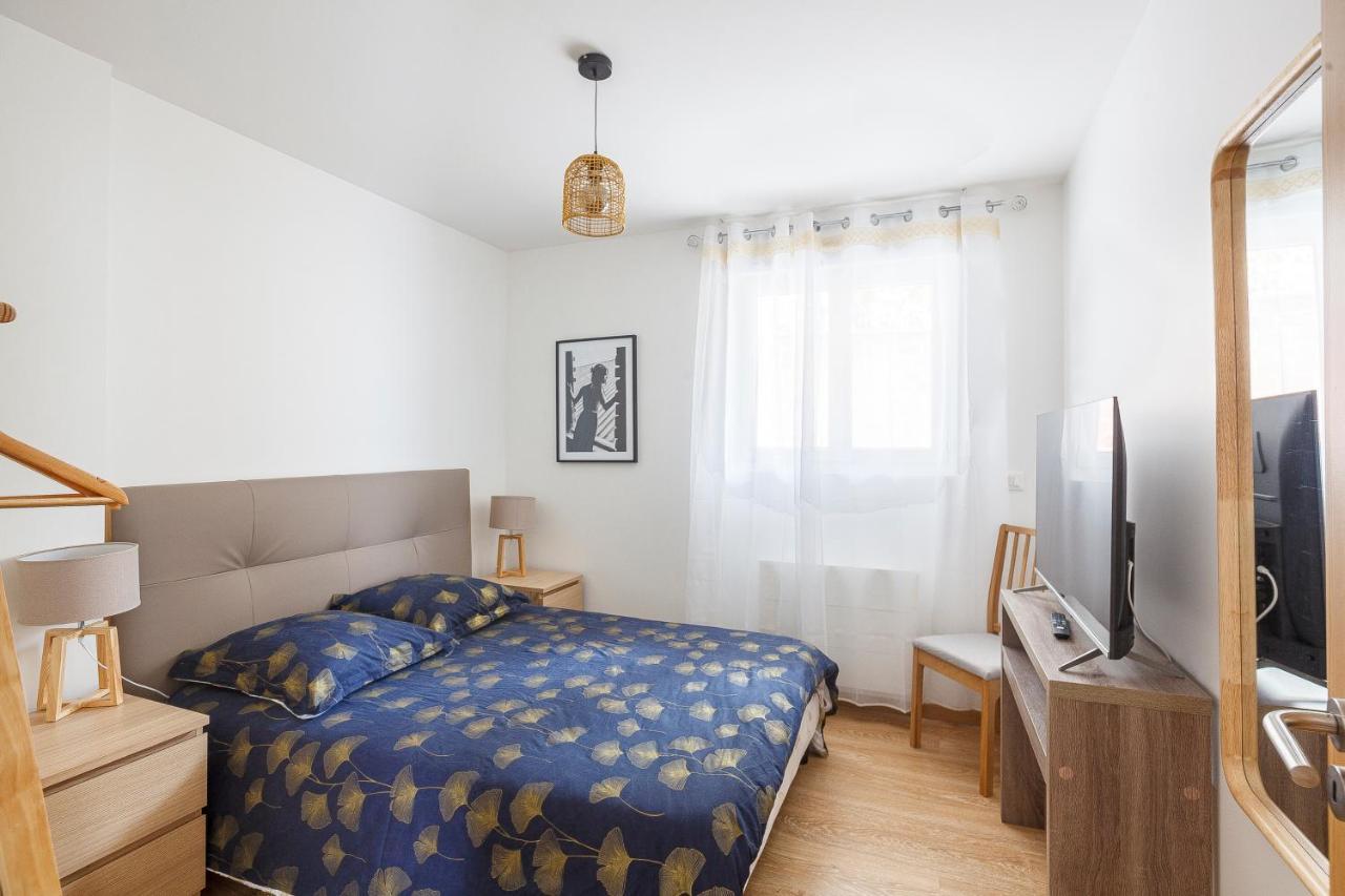Logement 004 A 300M De La Gare Mantes La Jolie Zewnętrze zdjęcie